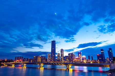 绿巨人成人片愿景